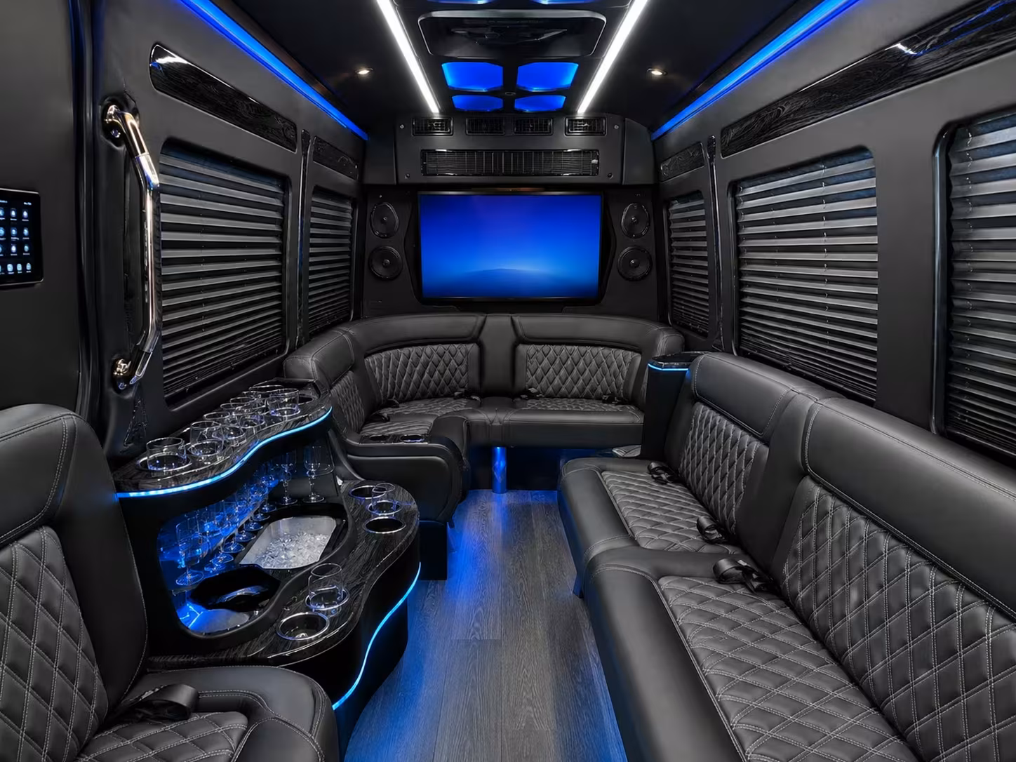 sporting event and concert bus rentals from bellflower